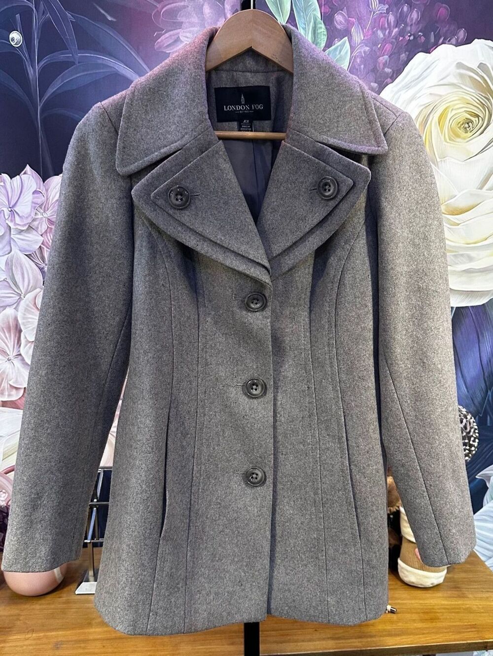 London Fog XS Wool Blend Gray Wide Collar Coat Classic Preppy Formal Tailored